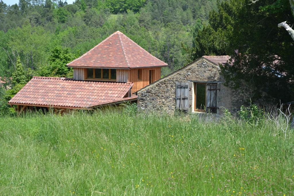 ホテルLa Ferme De Cagnolle Saint-Amand-de-Belvès エクステリア 写真