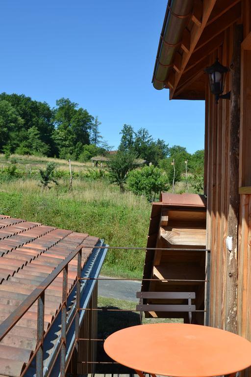ホテルLa Ferme De Cagnolle Saint-Amand-de-Belvès エクステリア 写真